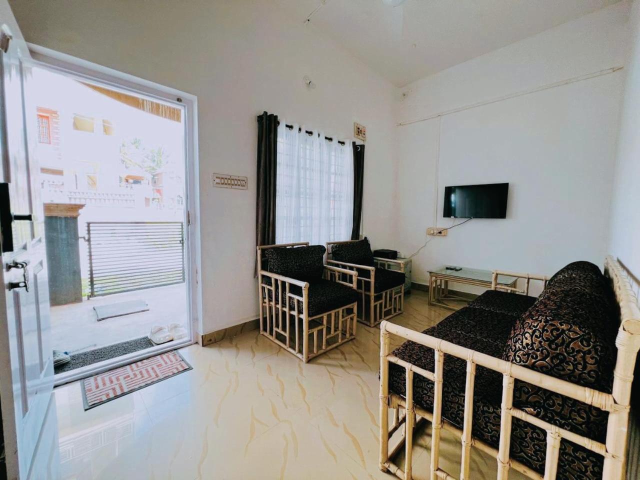 Hegde Residency Βίλα Chikmagalūr Εξωτερικό φωτογραφία